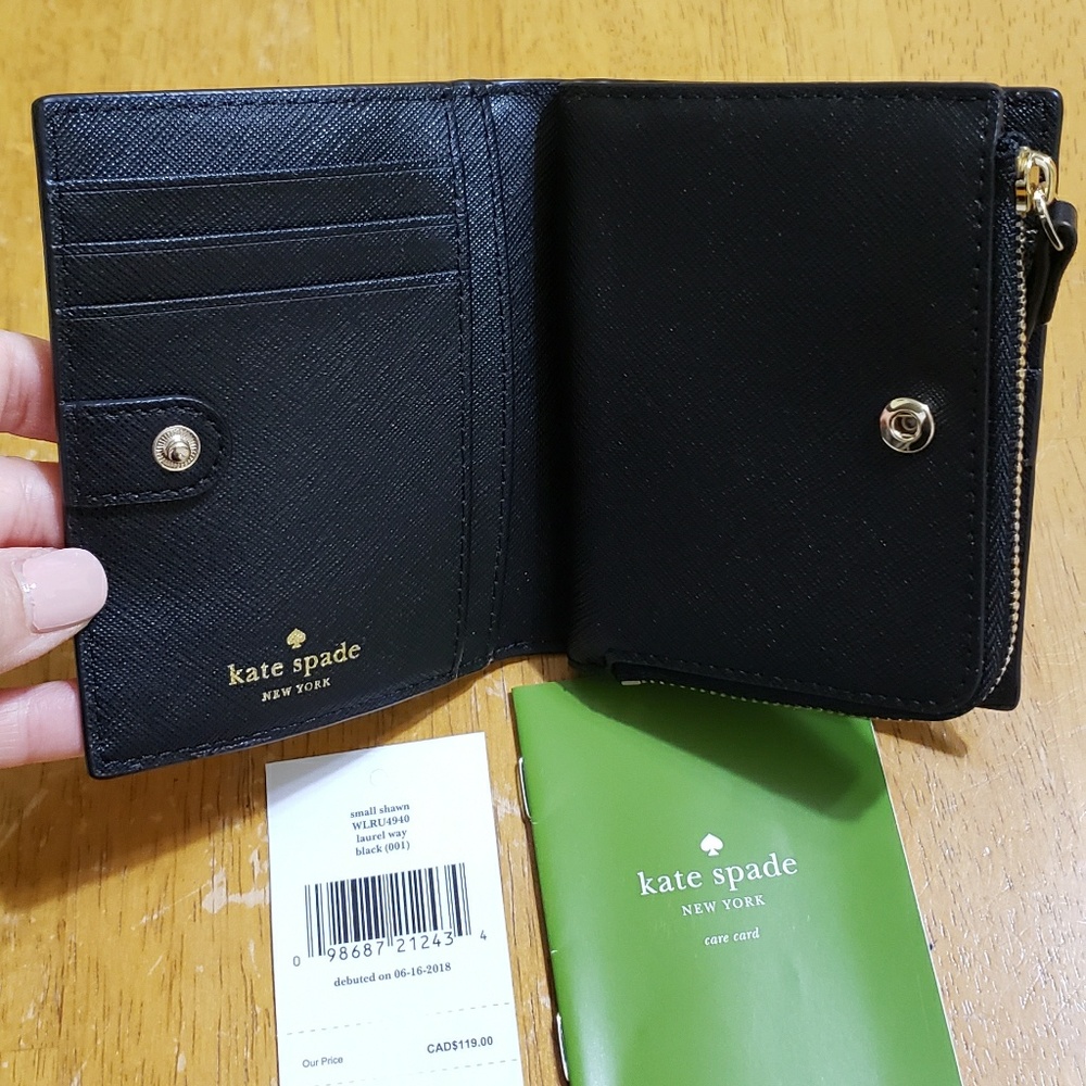 Kate Spade Laurel Way wallet